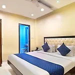 Hotel Guru Vas Inn